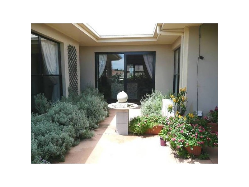 North Lakes QLD 4509