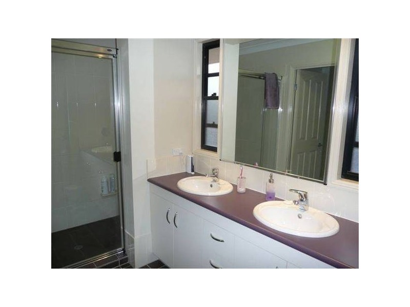 North Lakes QLD 4509