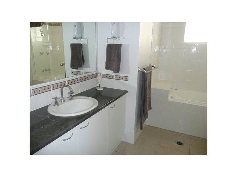 North Lakes QLD 4509