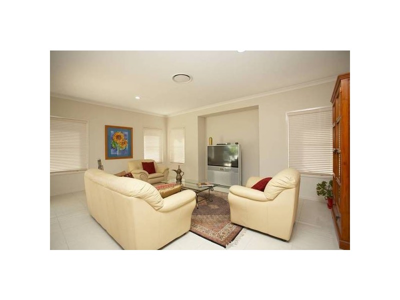 North Lakes QLD 4509