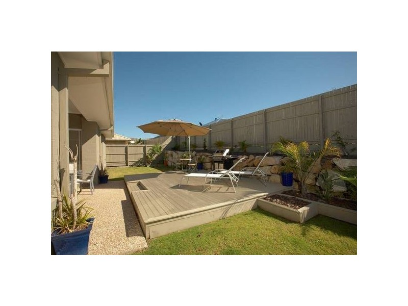 North Lakes QLD 4509