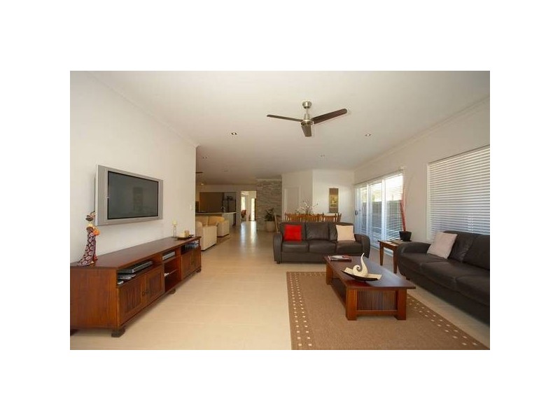 North Lakes QLD 4509