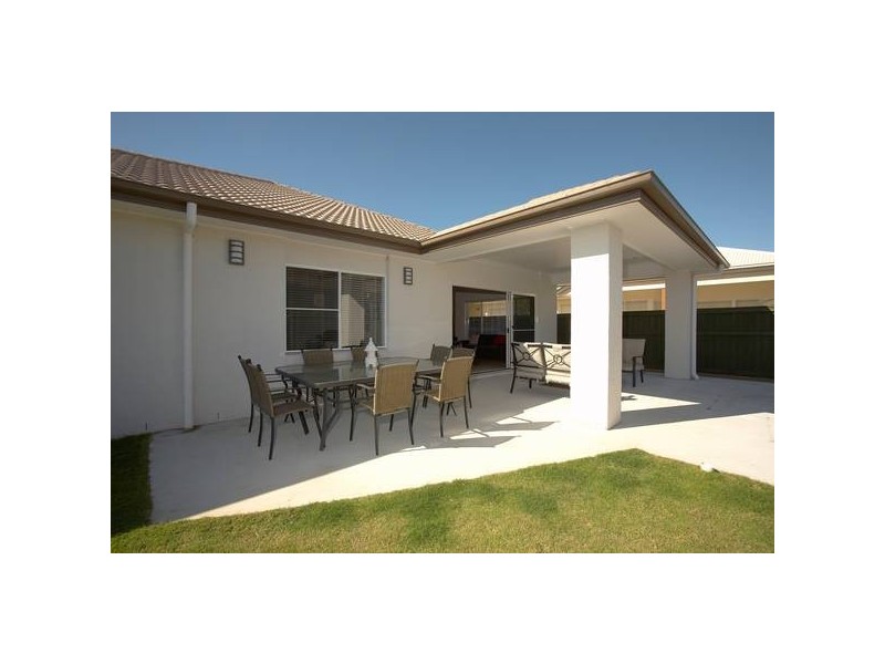 North Lakes QLD 4509