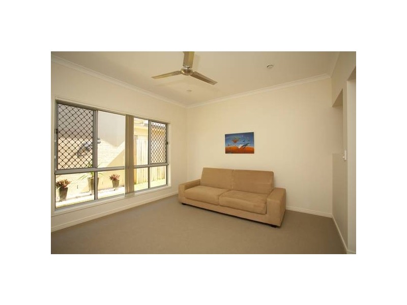 North Lakes QLD 4509