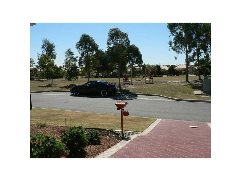 22 Gilbert Street, North Lakes QLD 4509