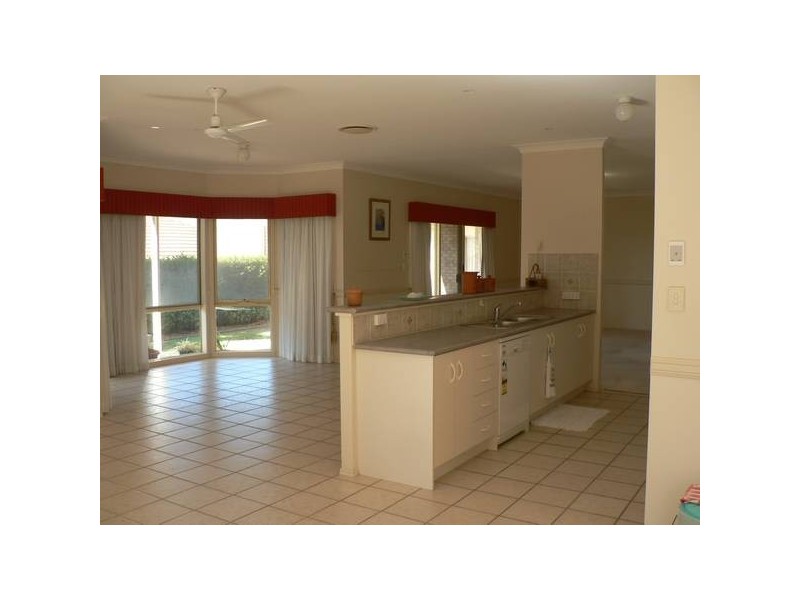 North Lakes QLD 4509