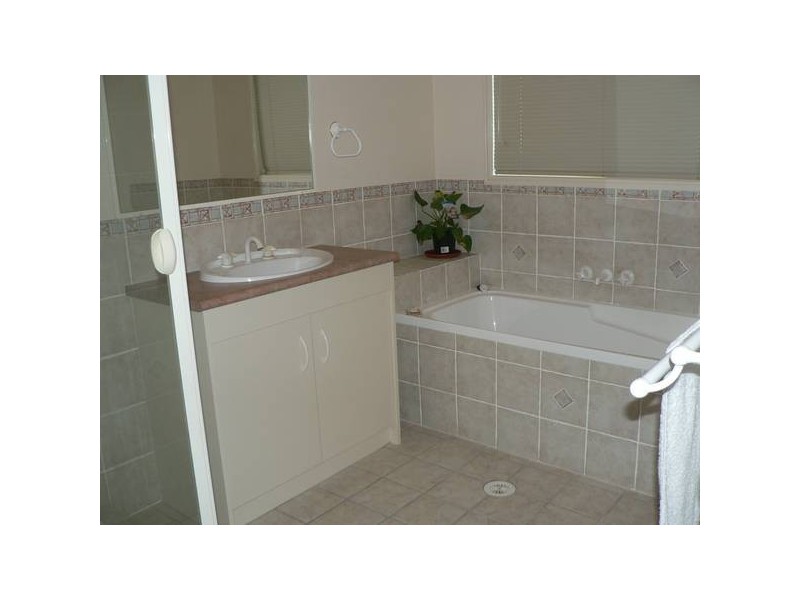 North Lakes QLD 4509