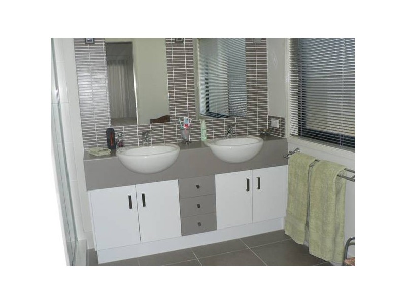 North Lakes QLD 4509