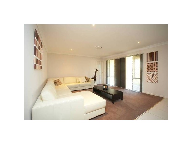 7 Pratincole Close, Mango Hill QLD 4509