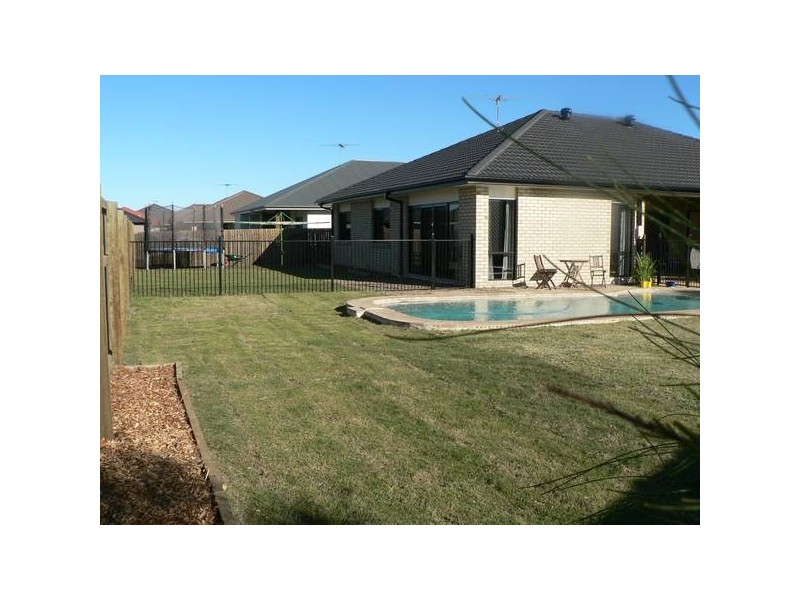 6 Kangaroo Street, North Lakes QLD 4509