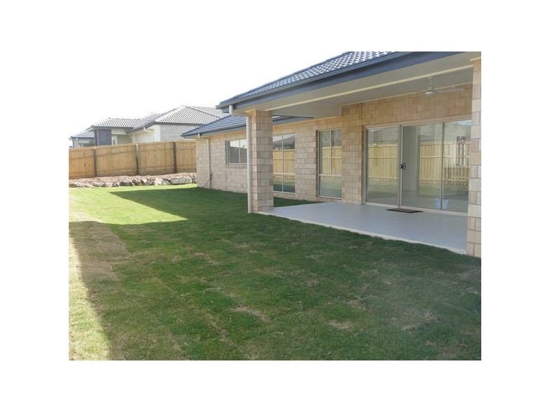 7 Ningaui Crescent, North Lakes QLD 4509