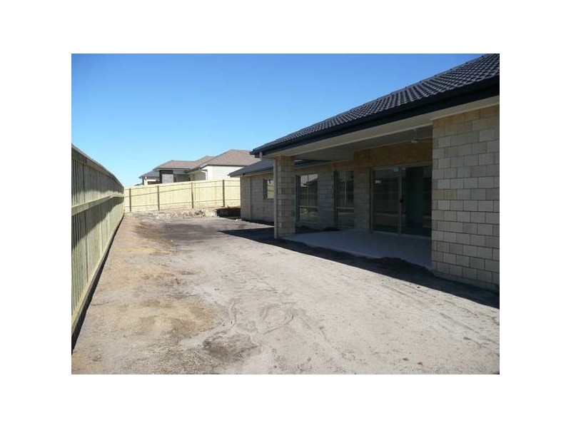 7 Ningaui Crescent, North Lakes QLD 4509