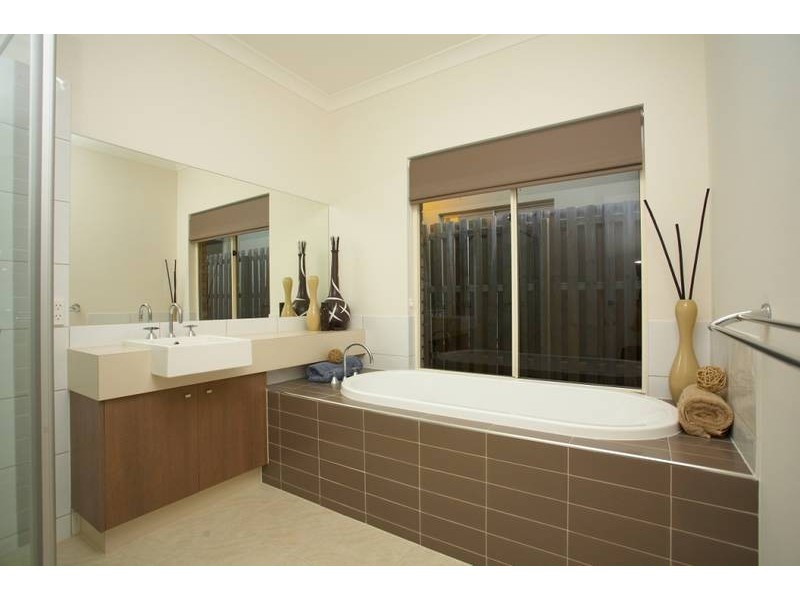 North Lakes QLD 4509