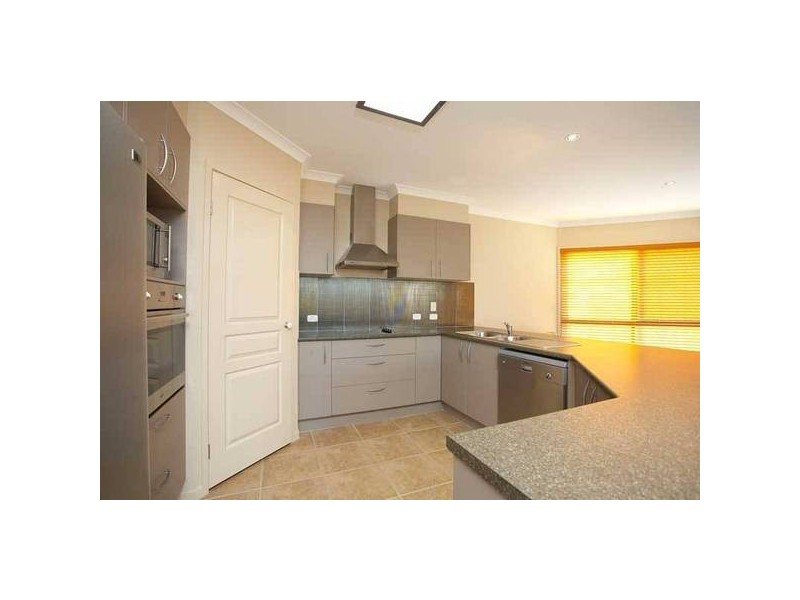 North Lakes QLD 4509