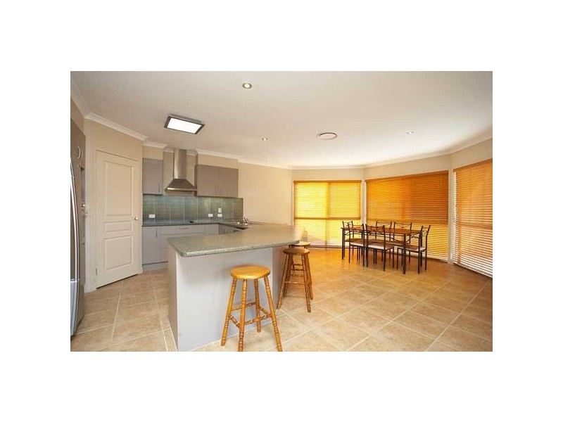 North Lakes QLD 4509