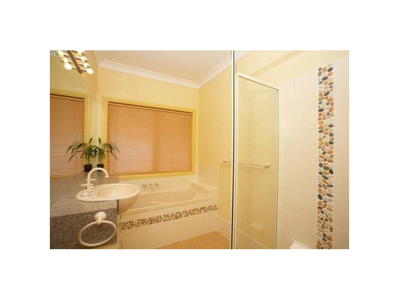 North Lakes QLD 4509