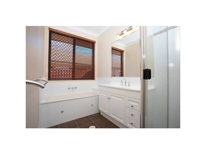 North Lakes QLD 4509