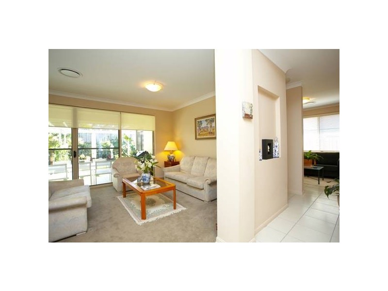 North Lakes QLD 4509