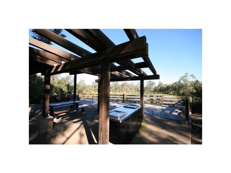 22 Whitecedar Circuit, North Lakes QLD 4509