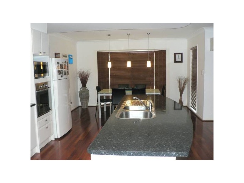 North Lakes QLD 4509