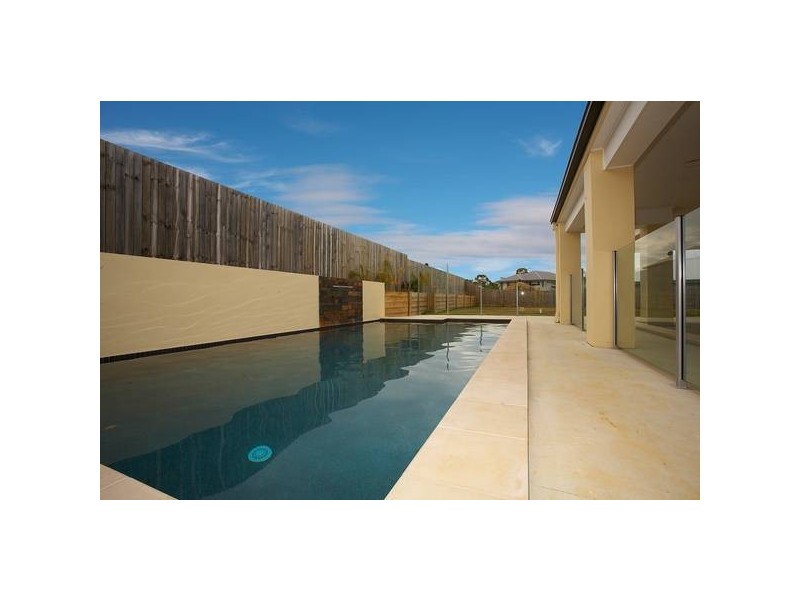 North Lakes QLD 4509