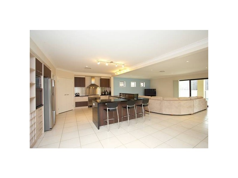 North Lakes QLD 4509