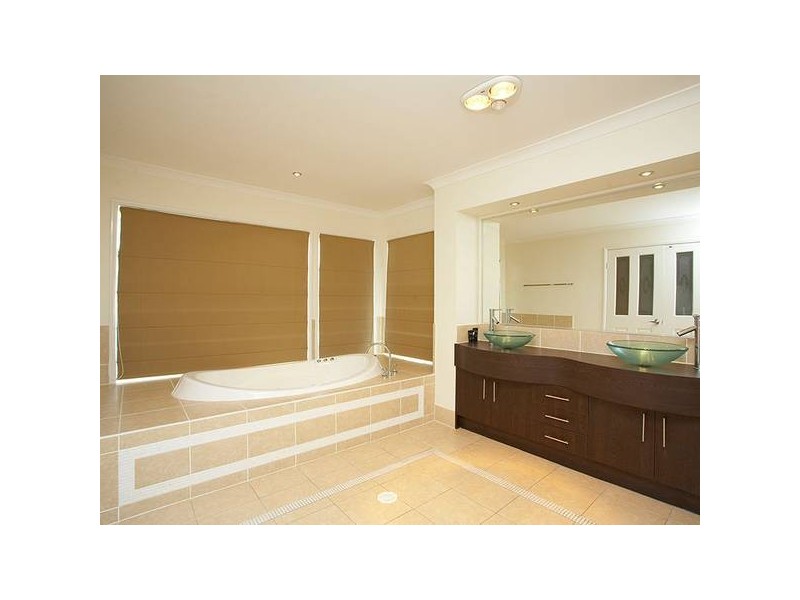 North Lakes QLD 4509