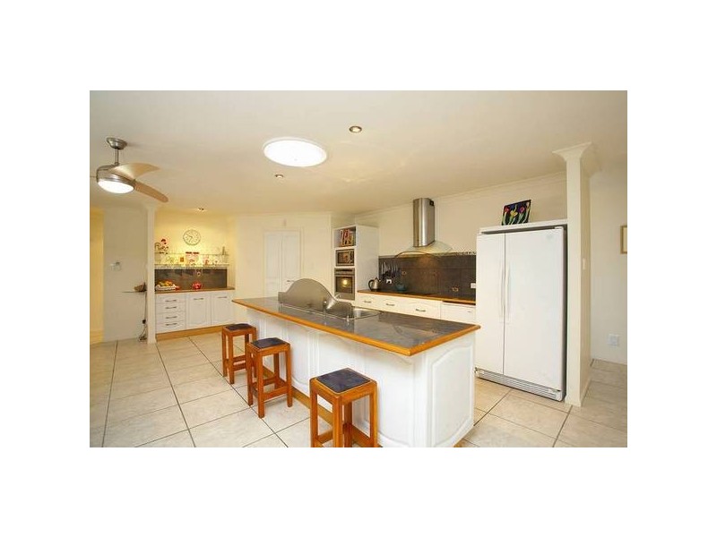 27 Gannett Cir, North Lakes QLD 4509