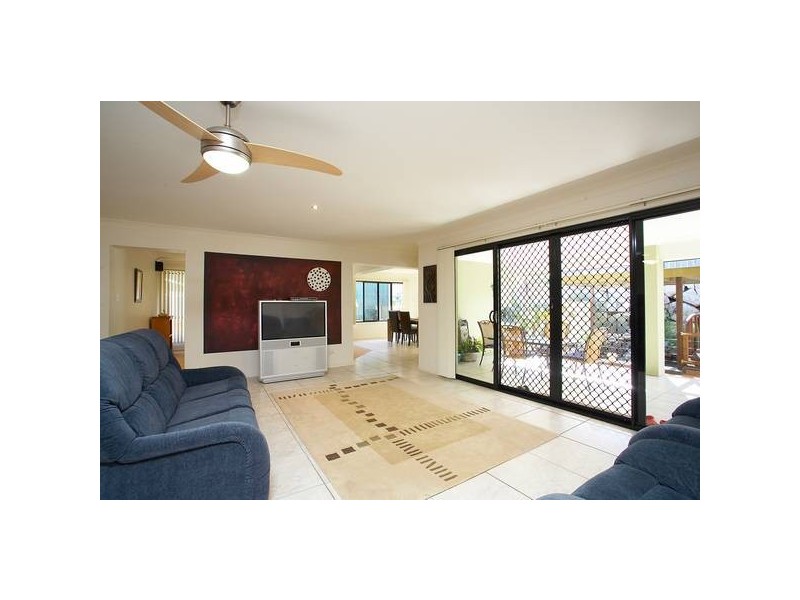 27 Gannett Cir, North Lakes QLD 4509
