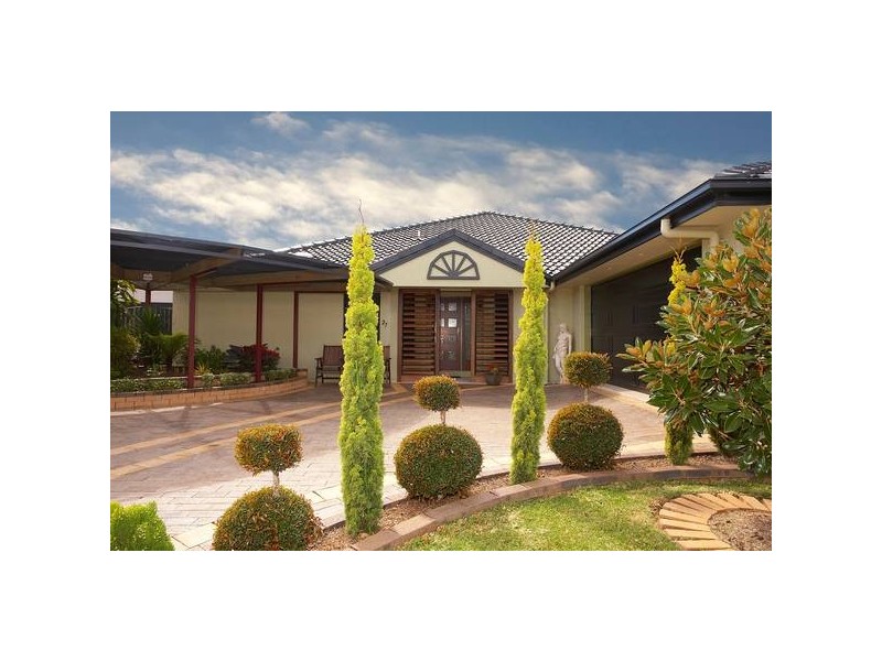 27 Gannett Cir, North Lakes QLD 4509
