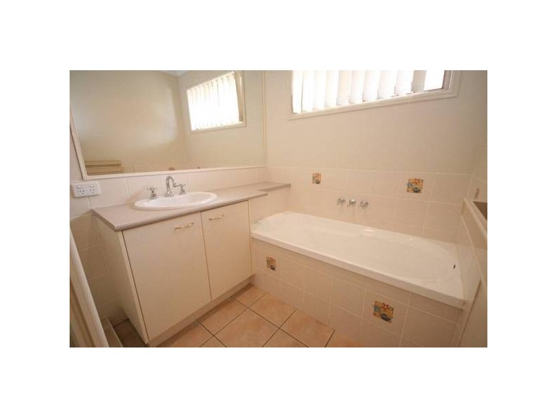 9 McPherson Ct, North Lakes QLD 4509