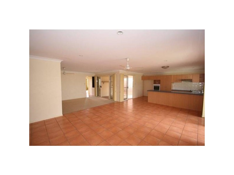 30 Grampion Circuit, North Lakes QLD 4509