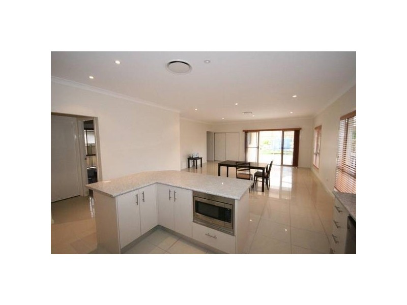 25 Hare Street, North Lakes QLD 4509