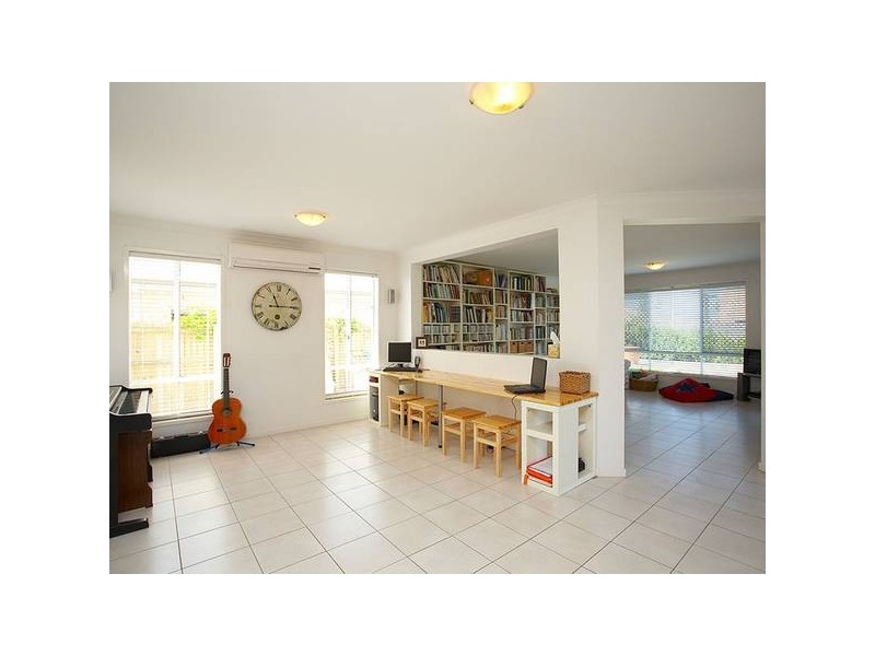 81 Cottonwood Cct, North Lakes QLD 4509