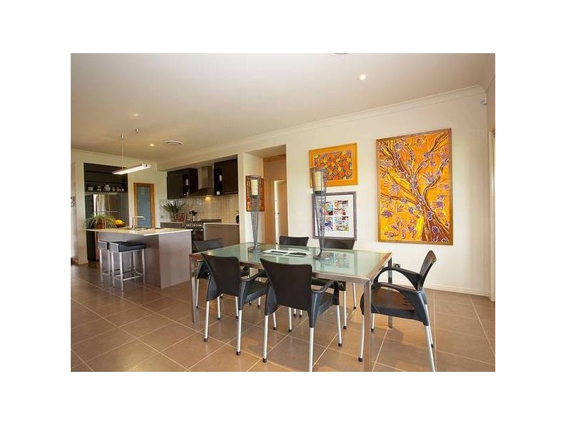 11 Armour Close, North Lakes QLD 4509