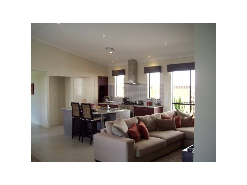 North Lakes QLD 4509