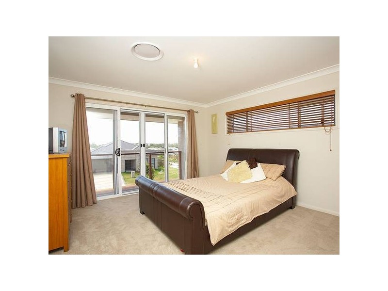 North Lakes QLD 4509