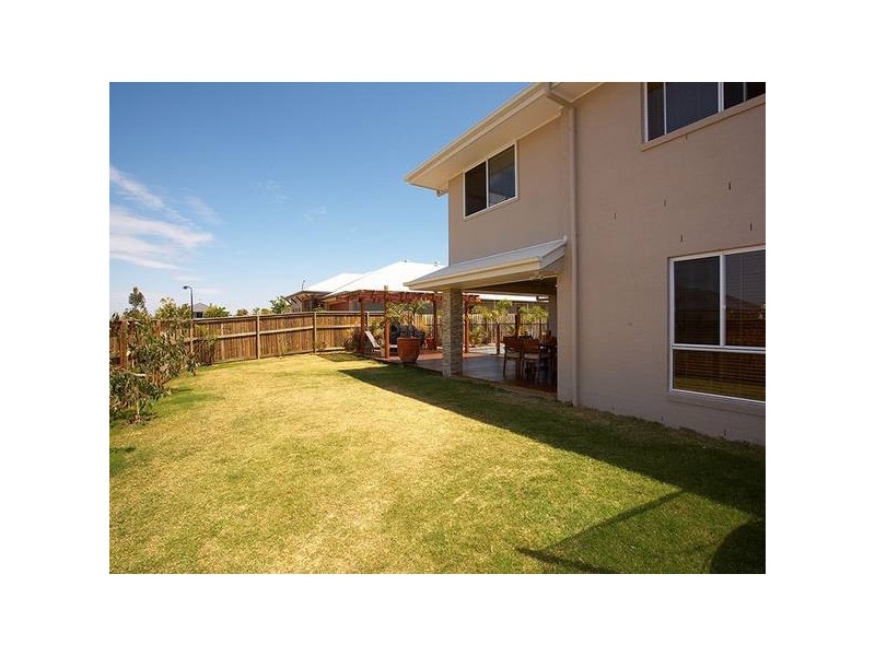 North Lakes QLD 4509