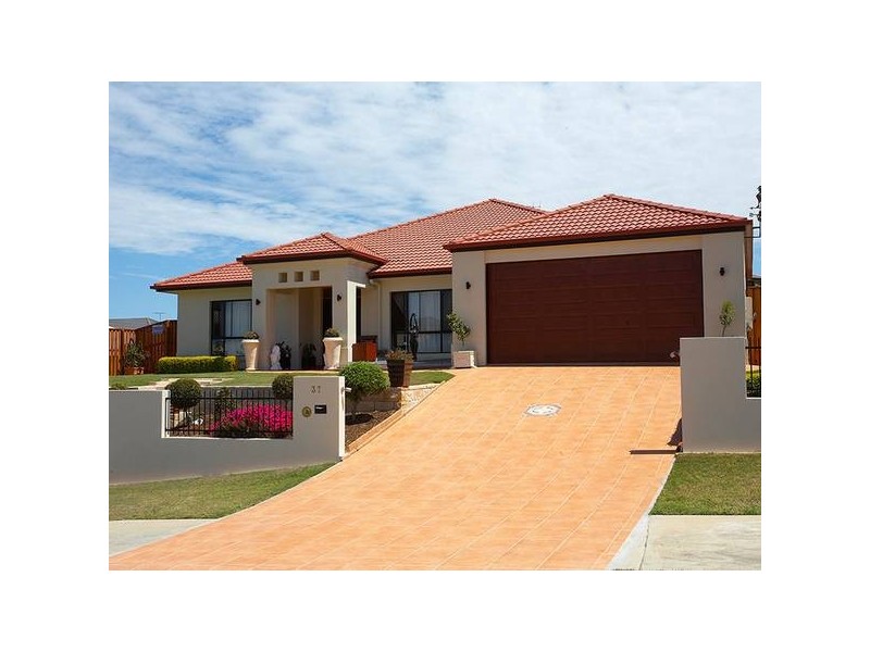 37 Topaz Drive, Mango Hill QLD 4509