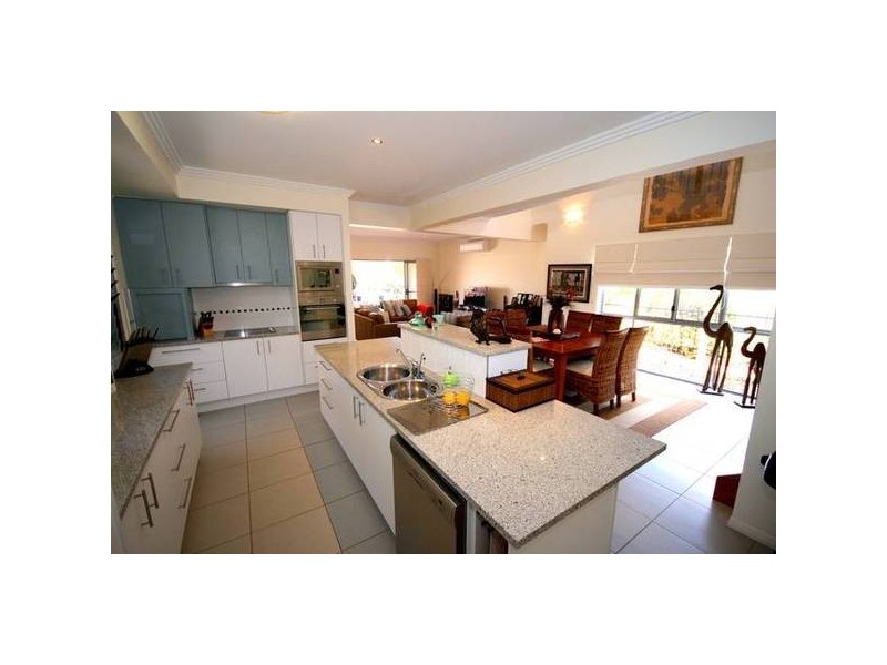 2 Moorhen Lane, North Lakes QLD 4509