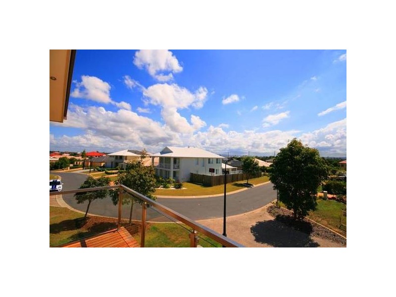 2 Moorhen Lane, North Lakes QLD 4509