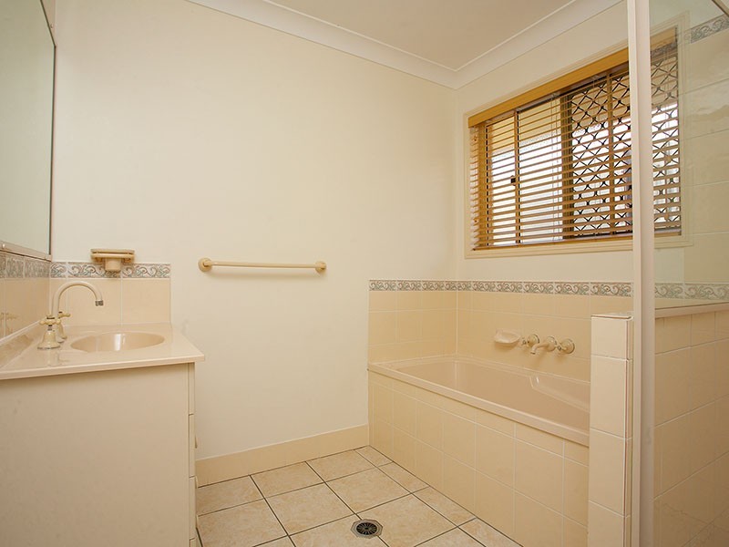 52 Lapwing Cres, Mango Hill QLD 4509