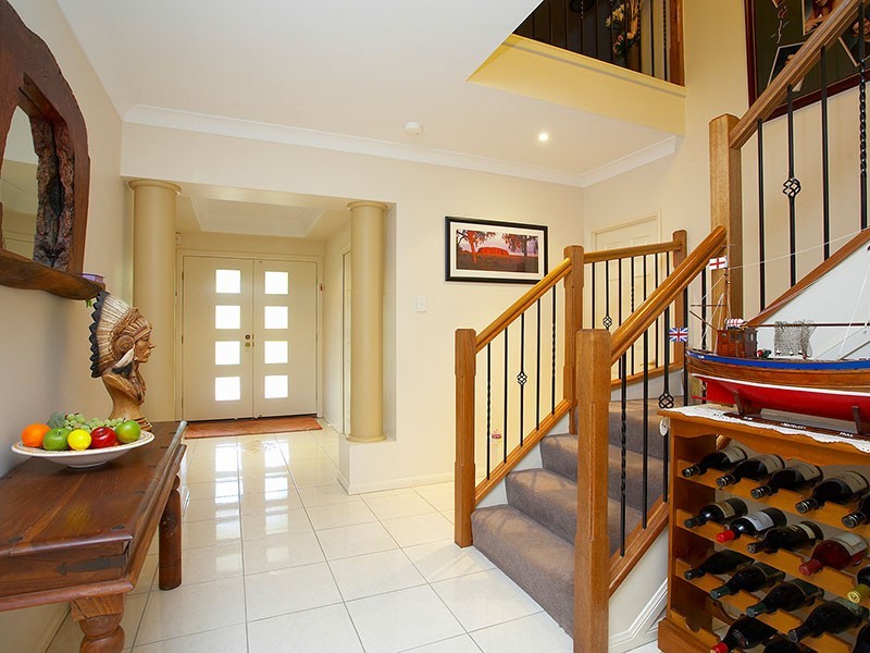 16 Peron Cr, North Lakes QLD 4509