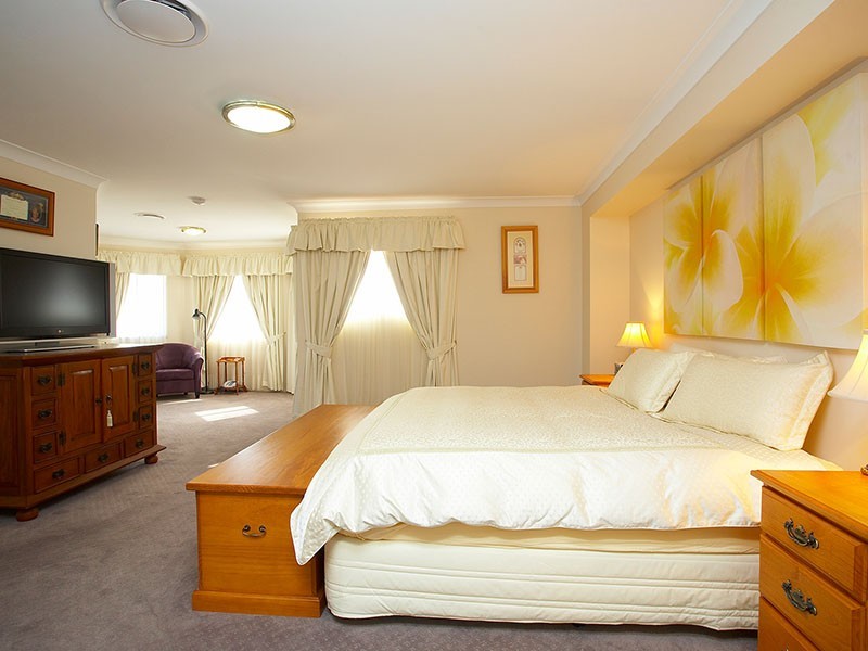 16 Peron Cr, North Lakes QLD 4509