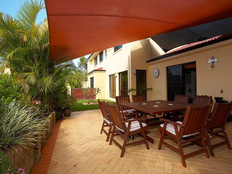 16 Peron Cr, North Lakes QLD 4509