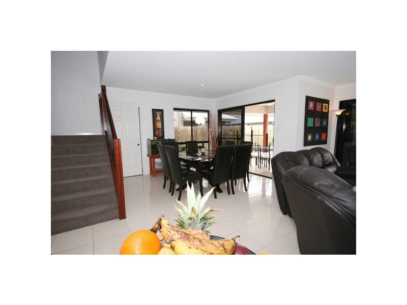 9 Whitebeech Court, North Lakes QLD 4509