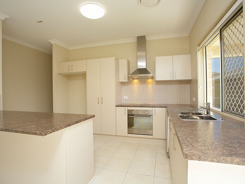 17 Hare Street, North Lakes QLD 4509