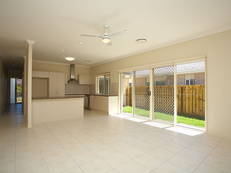 17 Hare Street, North Lakes QLD 4509