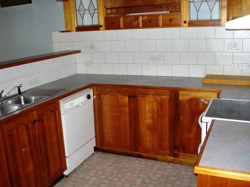 17 Stirling Street, Cobden VIC 3266