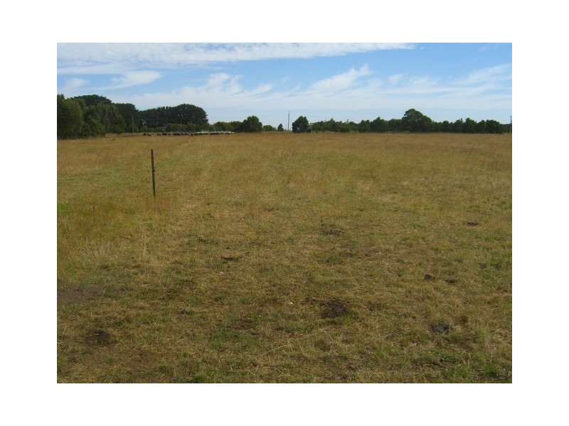 425 Cobden-South Ecklin Road, Elingamite North VIC 3266